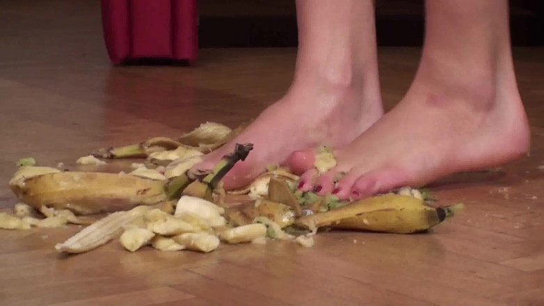 Foot Girls: Crushing food for my slave to eat