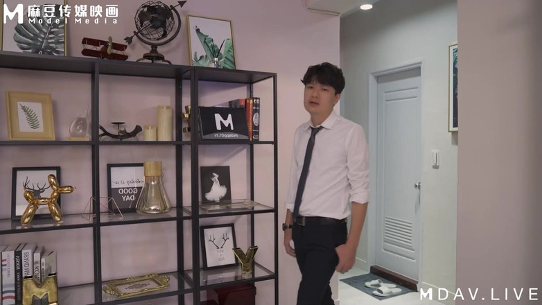 ModelMedia Asia: Sisters Work Together to Suck Semen