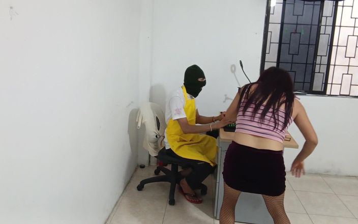 Goky: Neighbor Gets Horny and Shows Her Ass From the Front