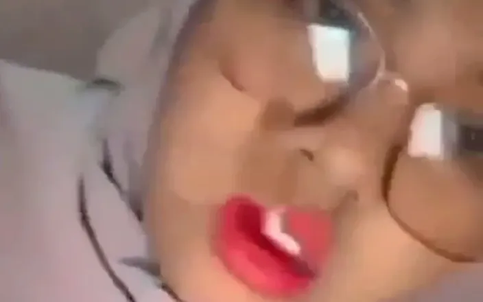 Jilbab69: Natural Big Breast Hijab Plugs Into Her Pussy