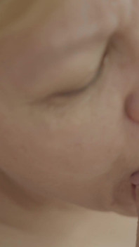 BJ HJ sperma på bröst sperma 4K