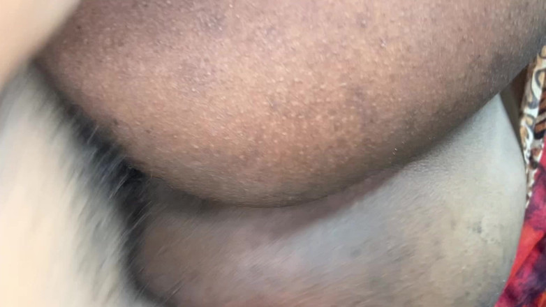 Angoori: 배다른 아들에게 따먹히는 배다른 아들