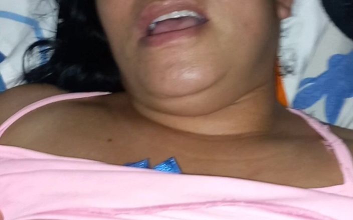 Valkyrieandluigy: Novia Mamando Duro Garganta Profunda