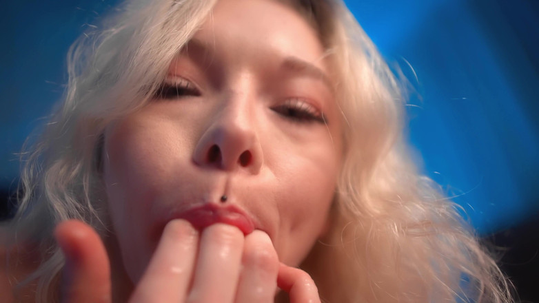 Karneli Bandi: Una cavalcata pazza per la mia coinquilina