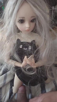 Обожаю мою девку Beverely! Секс-видео с куклой!