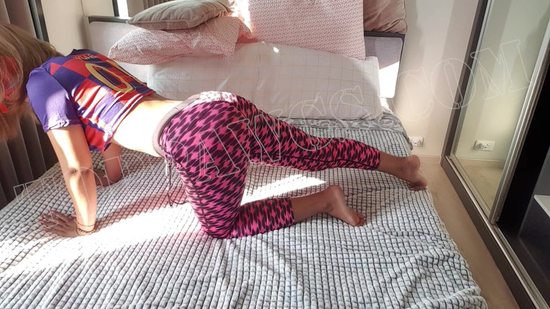 TopPawgs: Sexy Aziatisch schatje