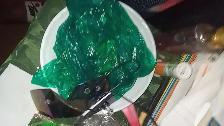 Eatrella j: 有拉门，不，不是因为那个差距。