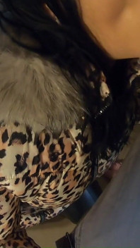 Nedjacket fetisch och pälsjobb, cum-play och knull 1