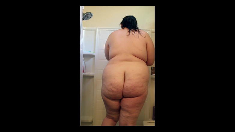 MadameMorganXXX: Venha e pegue Sudsy comigo! Eu vou lavar suas costas...