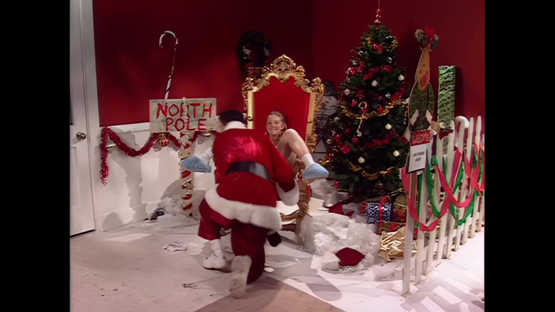 Bewitched!: キティ・マリー:サンタクロースが大きくて硬いプレゼントを持ってきてくれたの