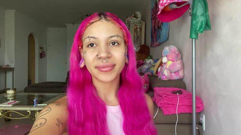 Nali Marie: Fetish panjang menyodok asmr menggores wajahmu dengan lembut tap kuku...