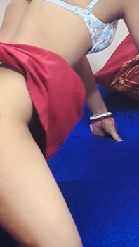 Schöne Desi Indische Ehefrau Enge Muschi in Sari Gefickt