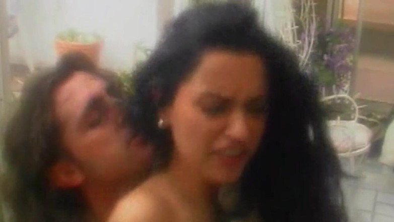 ORGASMX: 复古电影中的口交和激烈操