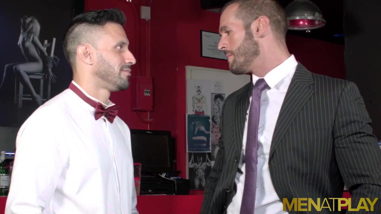Menat Play: MENATPLAY - Suited businessman Denis Vega barebacks hunky gay