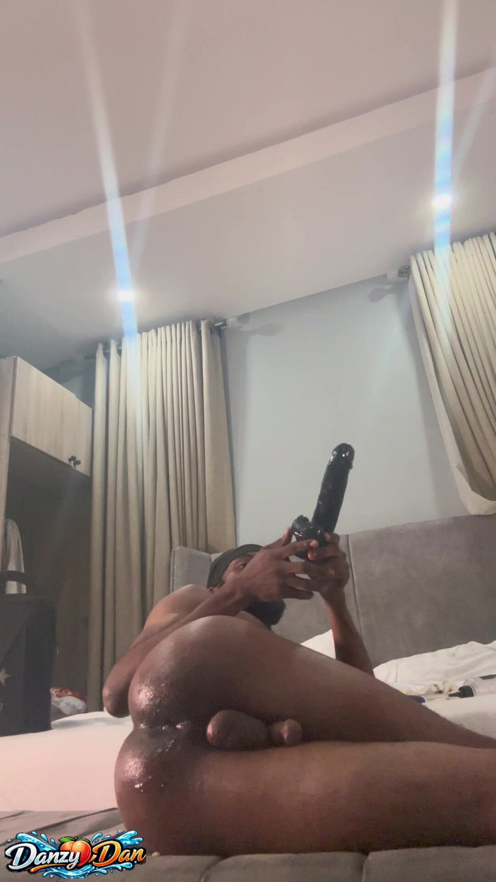 Danbottom12: Come Fuck This Wet Booty
