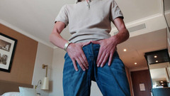 SteveSmokeHolland: Dezbrăcare în camera de hotel