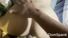 RealDomSpank: Desi dziewczyna sprawia, że jem lody z jej cipki i ssie...