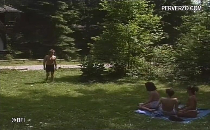 Battle of the asses and pussies: Nare anale orgieën met dubbele penetratie vintage - DvD