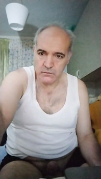 Codziennie rano poruszam penisem, gdy tylko otwieram oczy