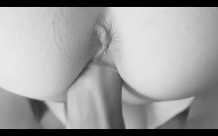 lipsyjull: Russian Chick Took a Creampie on Her Delicious Pussy