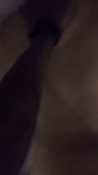 그녀는 그녀의 후장을 쟁기지고 후장 카우걸!