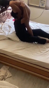 Přítel a přítelkyně mají tvrdý sex - Deshi Videa