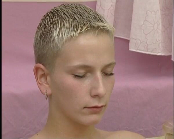 YOUR FIRST PORN: Daisy &amp; Nora geile lesben haben spass - Daisy &amp; Nora lesbiche arrapate...