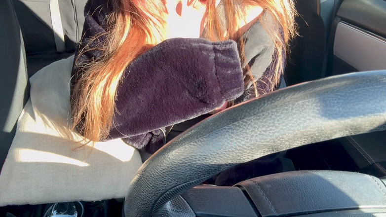 Artemisia Love: Nuova cavalcata lunga in auto con artemisia love esibisce le...