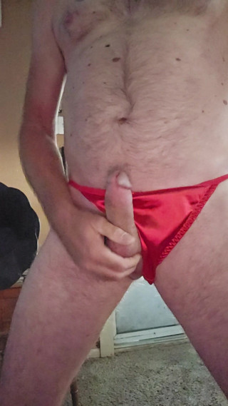 Fantasies in Lingerie: Užívám si hraní v mých červených kalhotkách