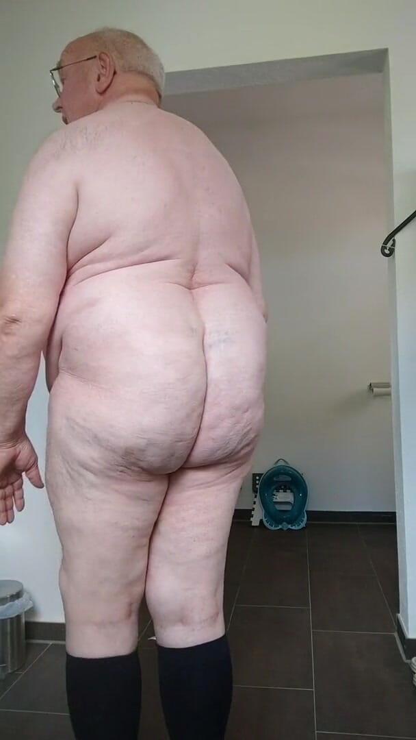 Karlchengeil: Punished for drinking my piss