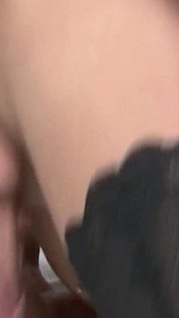 Femeie latino suge pula transsexualului și are parte de primul ei futai anal