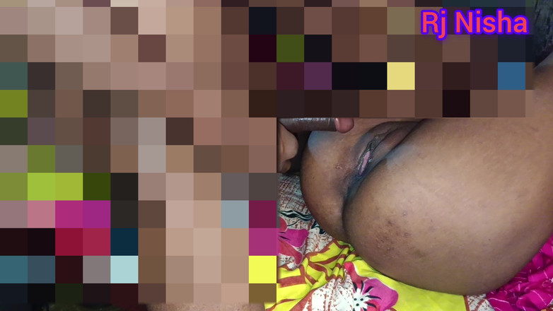 RJ NISHA: Desi Aunty First Time Sex Rj Nisha