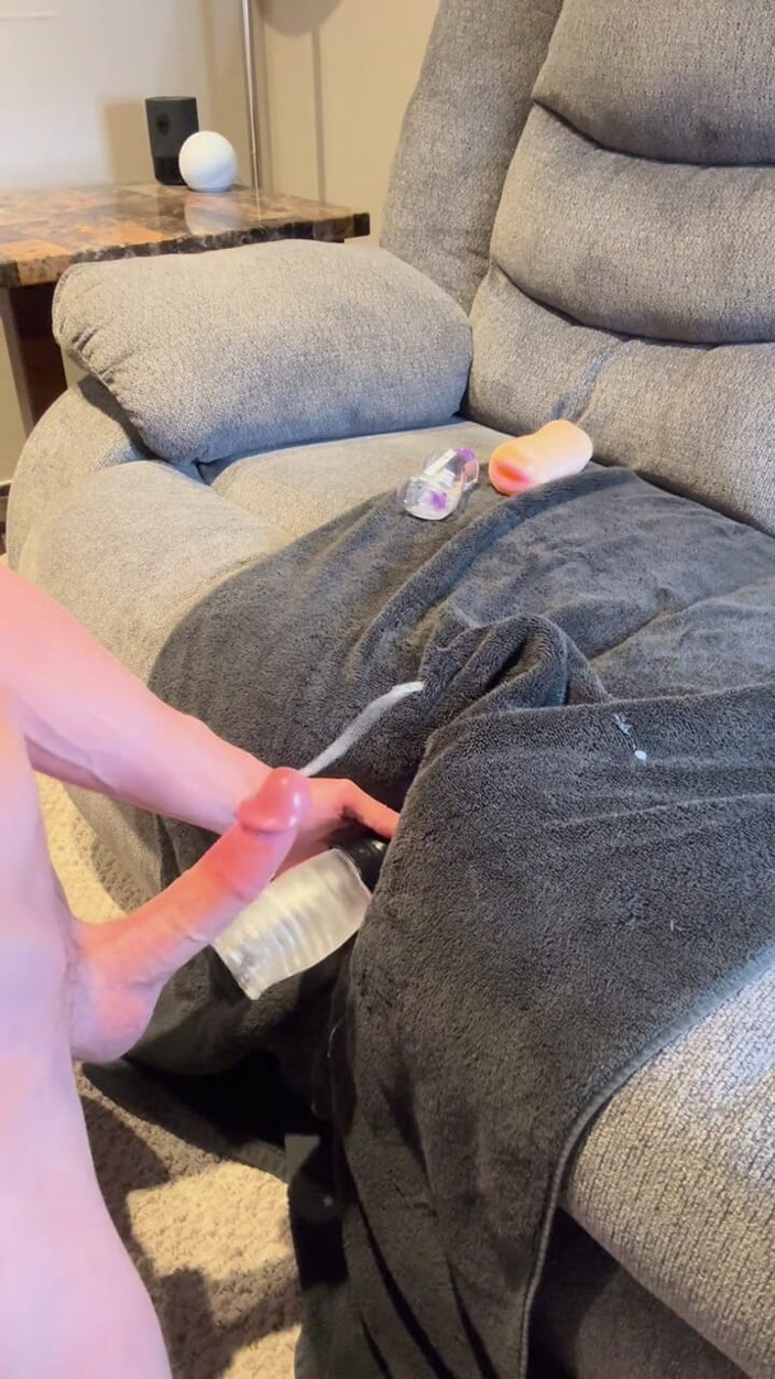 Bull Boss Josh: Multiple Masturbation Toys and Multiple Cumshots