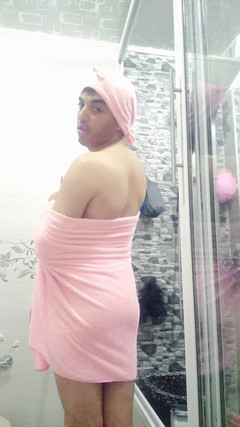 Mimoukaba: Gay Mimoukaba