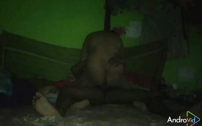 BMsexlove100: (Încornorat) Un prieten real futând soția infidelă mai tare și surprins în...