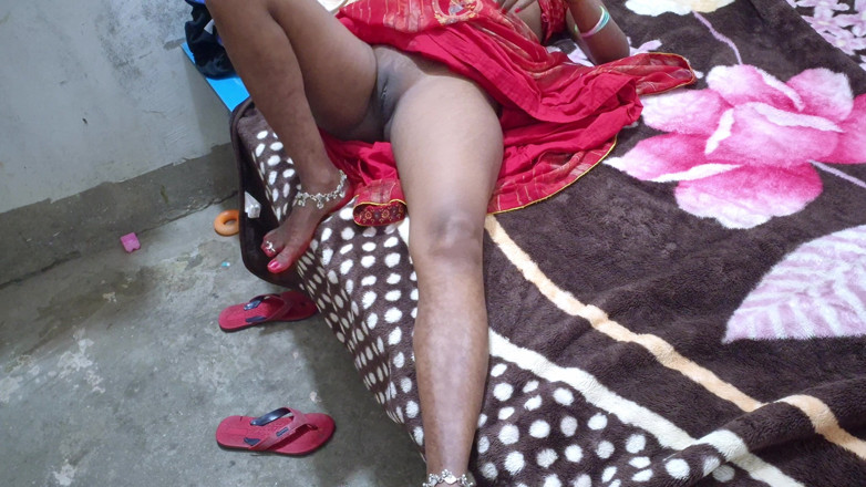 ExcitedWomen: Une bhabhi desi indienne baise avec un homme desi excité