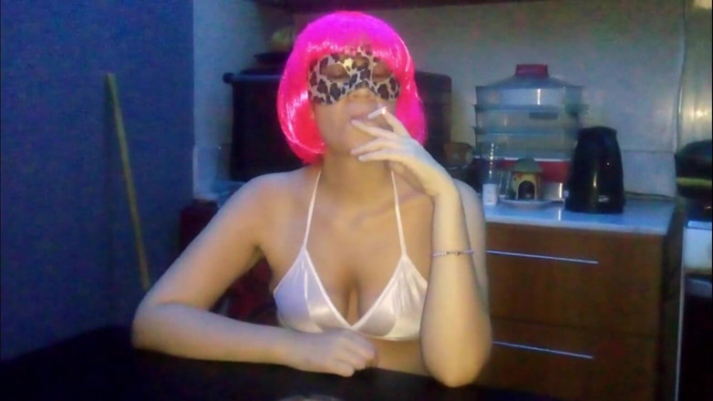 Sexoamateur: Kouření doutníků