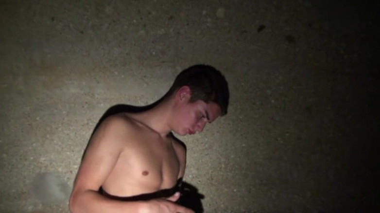 EXHIB BOYS: Giovane surfista scopata twink in spiaggia