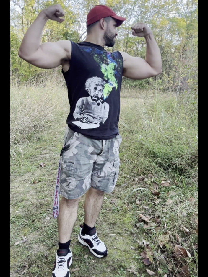 Darrindickinsin: Muscle Cub Jo on the Trail