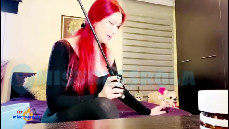 Mistressrola: Arkadaşlarımın önünde bir köleyi evcilleştir