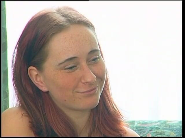 Lucky Cooch: Roșcată drăguță vorbind despre sexualitatea ei