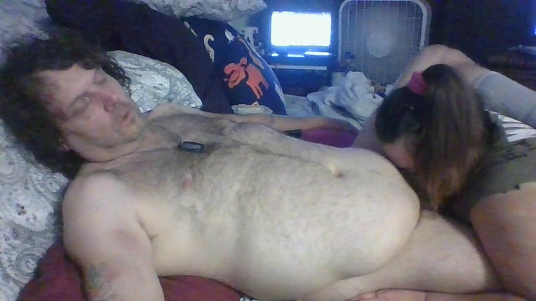 BI_BHC_COUPLE: Juego oral y juguete - ago 2021