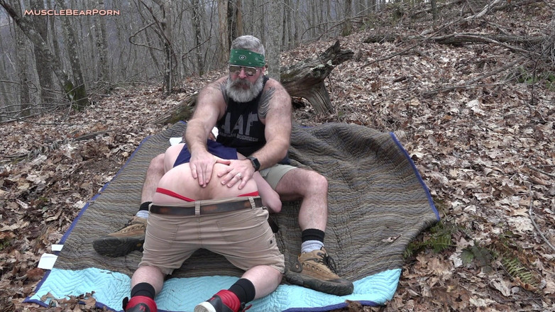Muscle Bear Porn: Naloženo pro medvěda