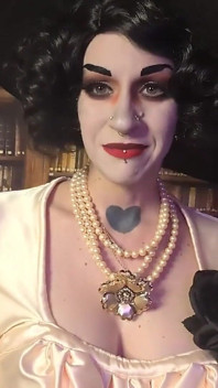 Lady Dimitrescu Has a Snack
