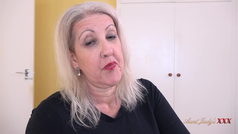 Aunt Judy's XXX: AuntjudysXXX - la tua matrigna matura signora maggie trova la tua...