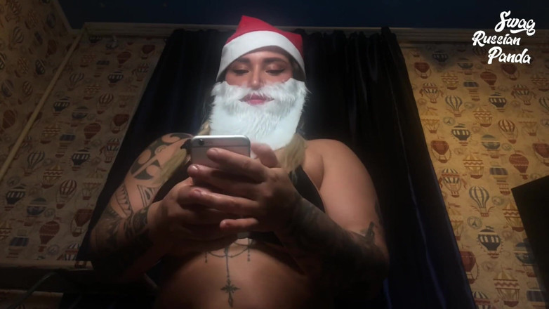 Swag Russian Panda: PAWG twerking Santa Claus is coming to town