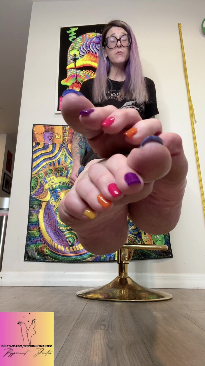 Peppermint Giantess: 67 Angry Giantess GF odstraní všechny vaše herní data velikost 16...