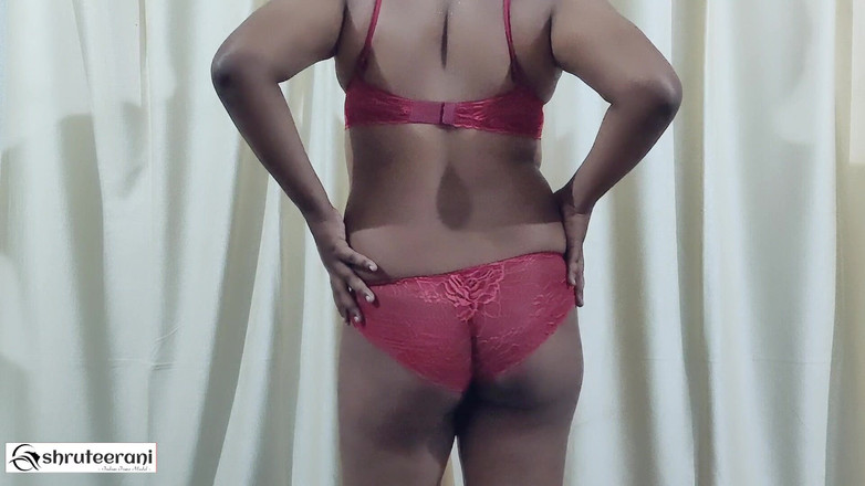 Shruteerani's shorts: Travestit indian în lenjerie roșie