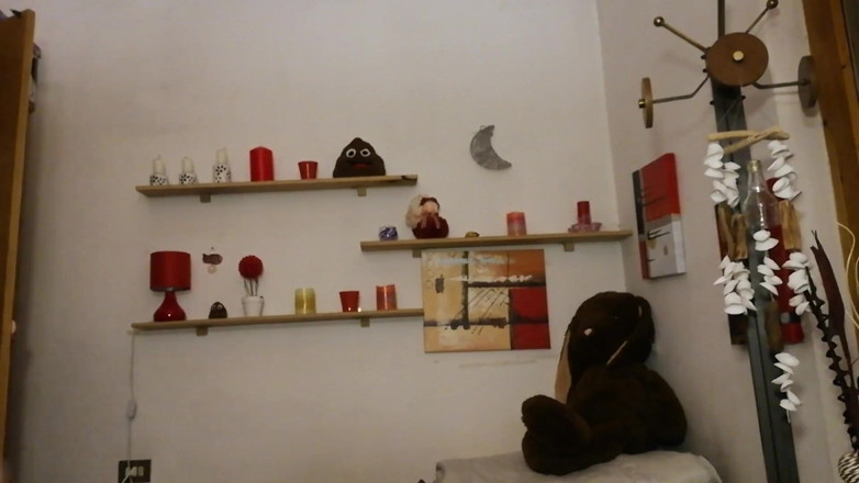 Nicoletta Embassi: Ascelle sudati costum video