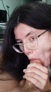 Girl Loves to Play with the Cock, Sucking It Passionately Until She Fills Her Mouth with Hot Cum